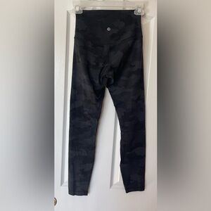 Lululemon Camo Leggings- size 4